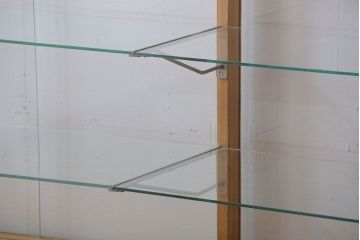 レトロ家具　昭和レトロ　古いナラ材の脚付き特大ガラスケース(ショーケース)(2)