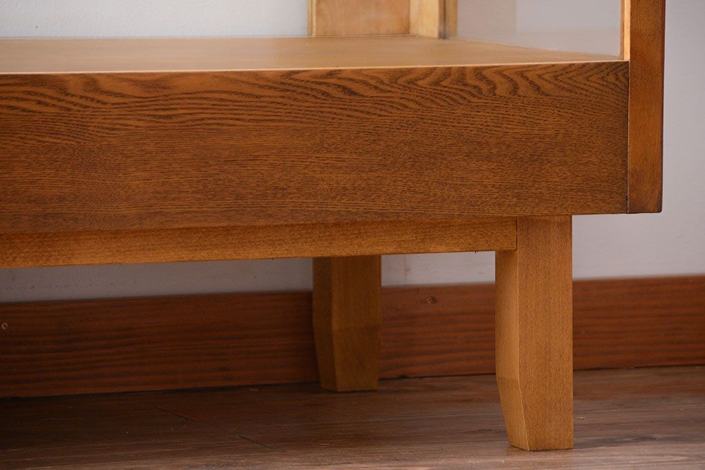 レトロ家具　昭和レトロ　古いナラ材の脚付き特大ガラスケース(ショーケース)(2)