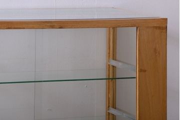 レトロ家具　昭和レトロ　古いナラ材の脚付き特大ガラスケース(ショーケース)(2)