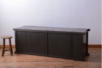 アンティーク家具　古民具・骨董　框が欅材!漆が綺麗な水屋箪笥ローボード(テレビ台、キャビネット、収納棚)