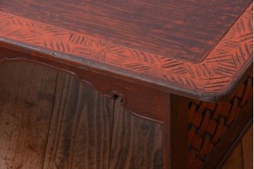 アンティーク家具　古民具・骨董　古い杉材!意匠の凝ったアンティーク平机