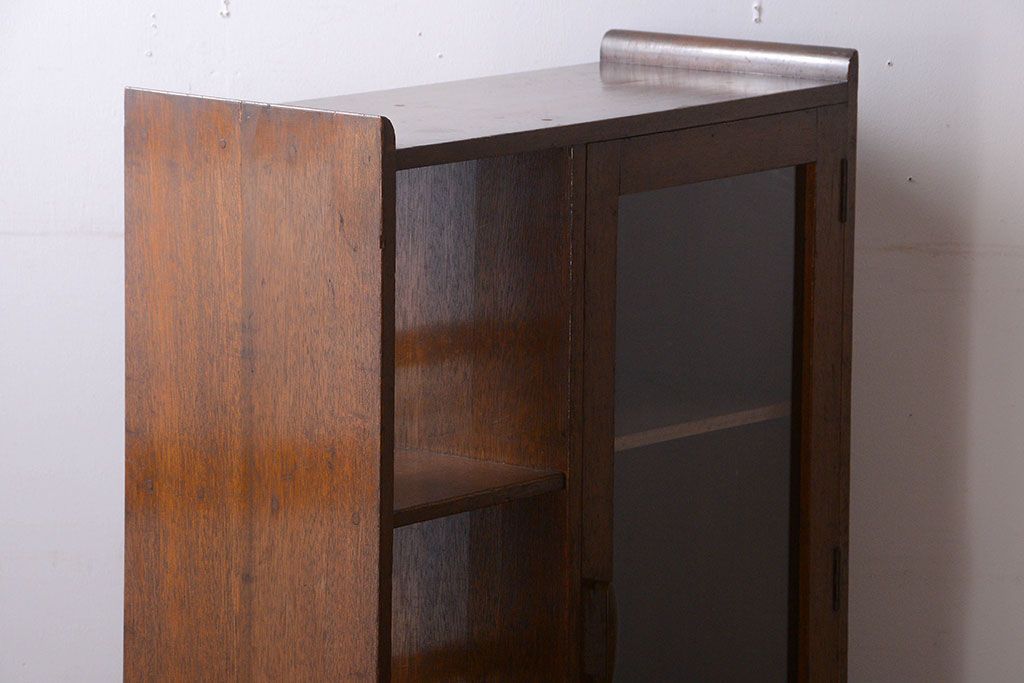 アンティーク家具　和製アンティーク　古い木の飾り棚付きブックケース(本箱)