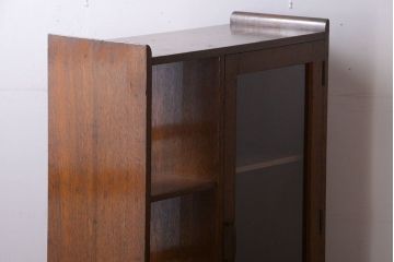 アンティーク家具　和製アンティーク　古い木の飾り棚付きブックケース(本箱)