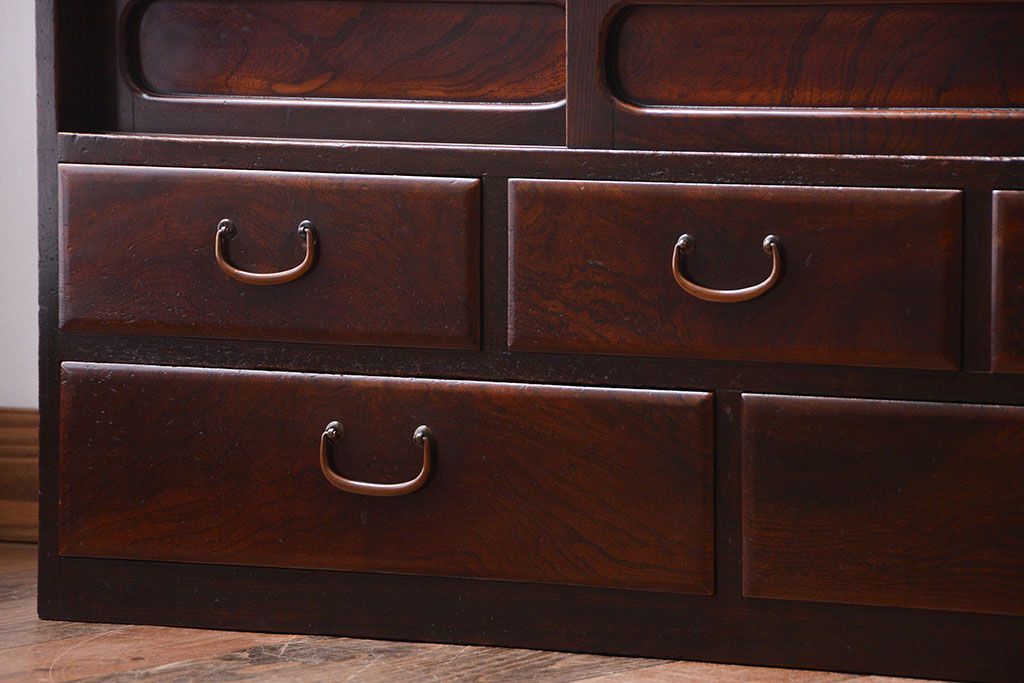 アンティーク家具　古民具・骨董　上質な作りのアンティーク茶箪笥