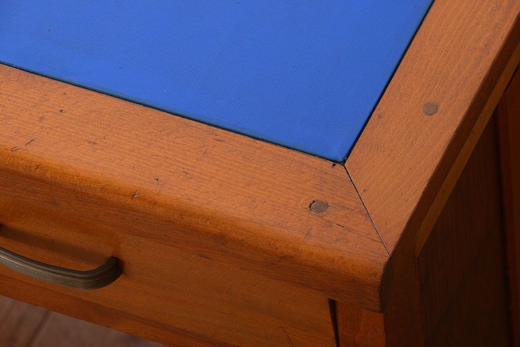 レトロ家具　昭和レトロ　古い木製のアンティーク平机