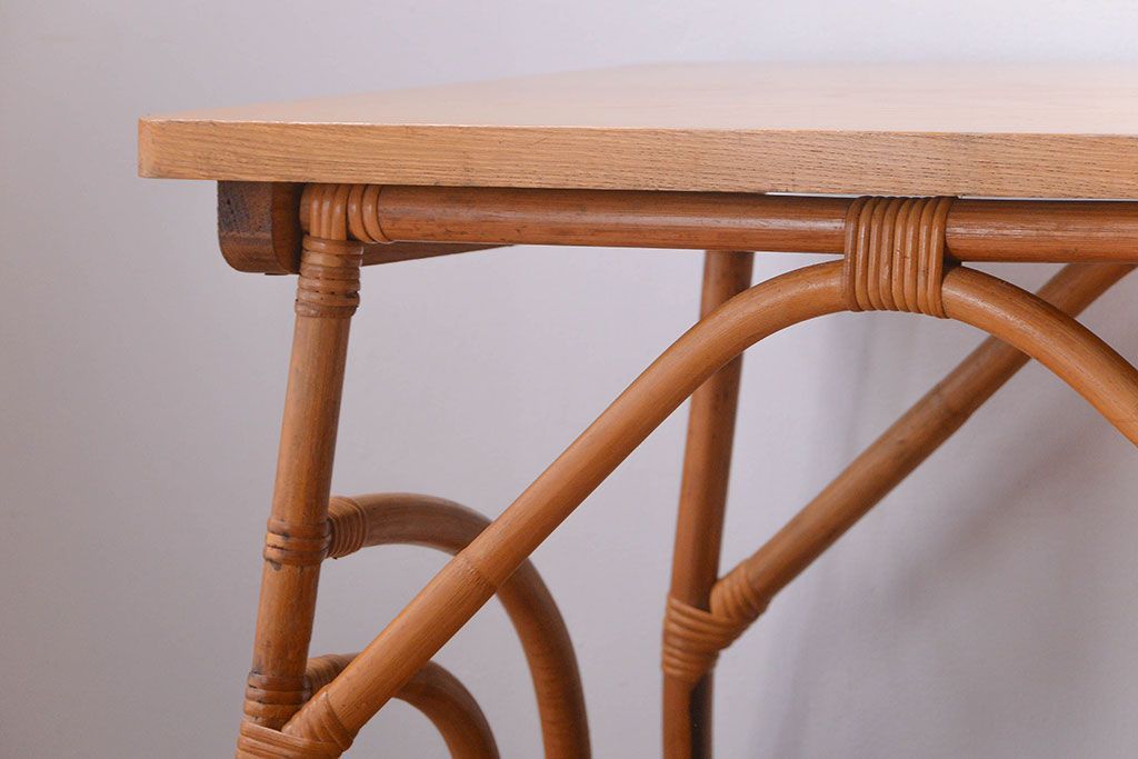 【N様ご成約済み】アンティーク　籐(ラタン)脚のカフェテーブル(サイドテーブル)