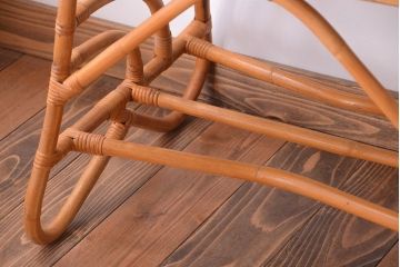 【N様ご成約済み】アンティーク　籐(ラタン)脚のカフェテーブル(サイドテーブル)