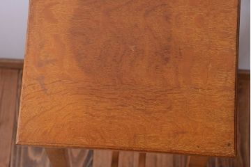 アンティーク雑貨　アンティーク　古いナラ材の高級花台(飾り台)