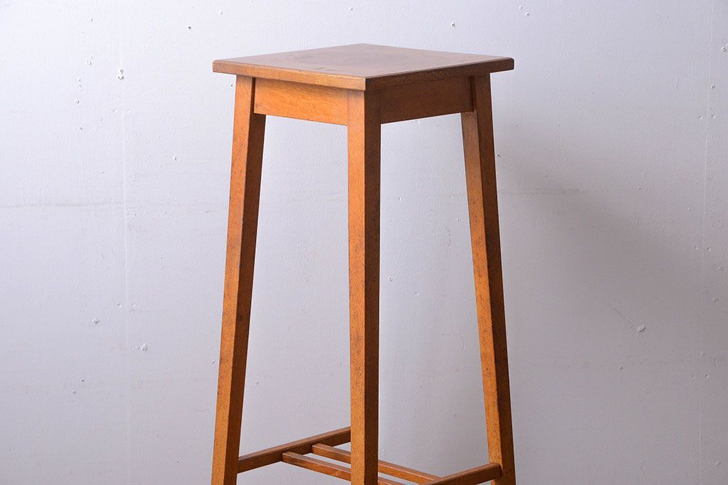 アンティーク雑貨　アンティーク　古いナラ材の高級花台(飾り台)