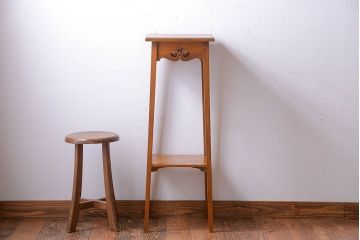 レトロ家具　昭和レトロ　古い木のかわいいアンティークサイドテーブル(ディスプレイ台)