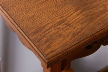 レトロ家具　昭和レトロ　古い木のかわいいアンティークサイドテーブル(ディスプレイ台)