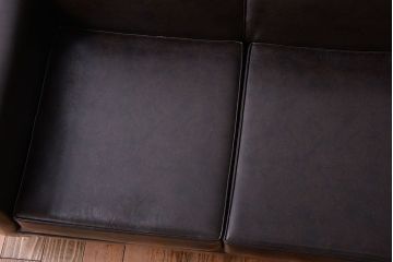 レトロ家具　昭和レトロ 落ち着いた和製アンティークの3人掛けソファ