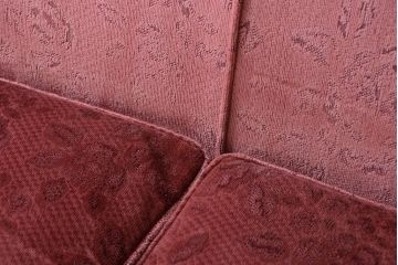 アンティーク家具　イギリスアンティーク 高級品!かわいい色のデザインが魅力的な2人掛けソファ