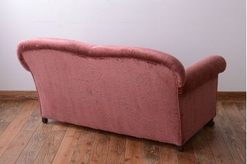 アンティーク家具　イギリスアンティーク 高級品!かわいい色のデザインが魅力的な2人掛けソファ