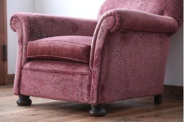 アンティーク家具　イギリスアンティーク　高級感あふれるシックな1人掛けソファ(1)
