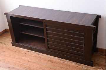 アンティーク家具　古民具・骨董　六尺　横桟戸の古い高級水屋箪笥ローボード(リビングボード、テレビボード、テレビ台、キャビネット、収納棚)