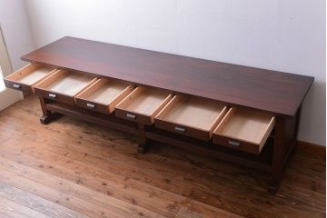 アンティーク家具　和製アンティーク　特大サイズ!骨太で重厚な古い木製の作業台(カウンターテーブル)