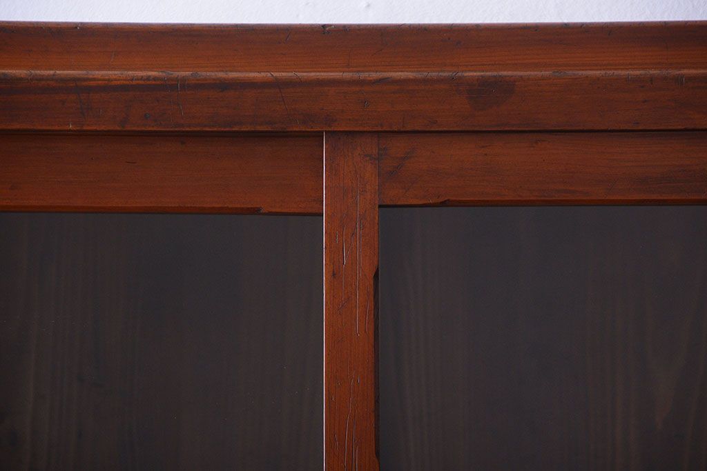 アンティーク家具　和製アンティーク　引き出し4杯付き!下段モールガラス戸の重ね収納戸棚