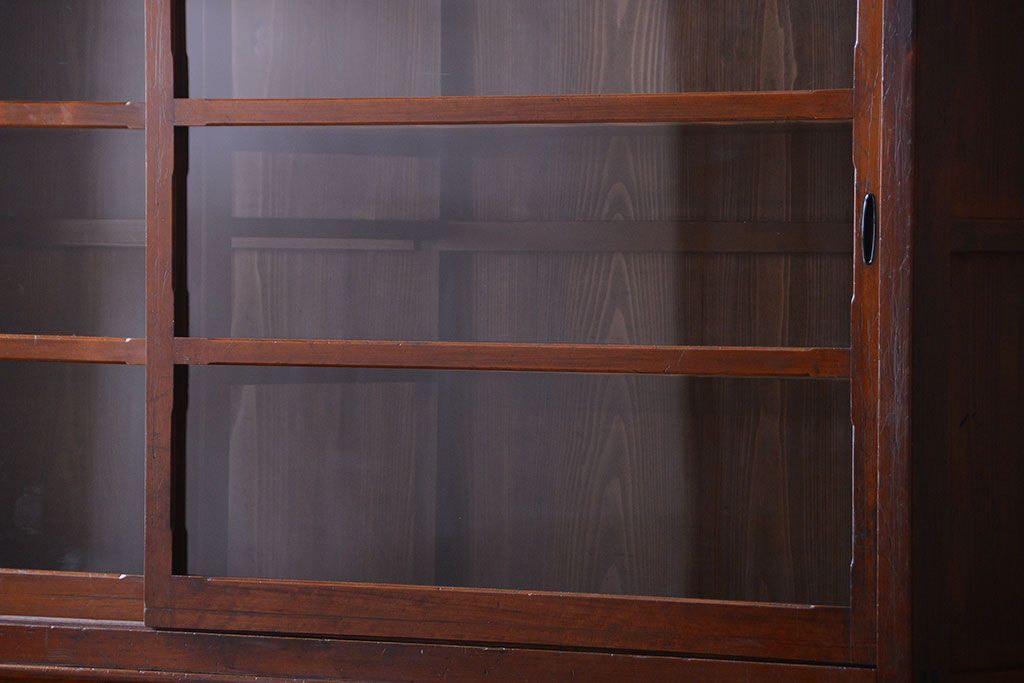 アンティーク家具　和製アンティーク　引き出し4杯付き!下段モールガラス戸の重ね収納戸棚