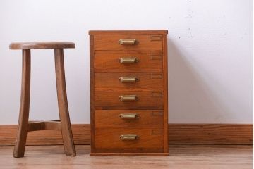アンティーク家具　和製アンティーク　ネームプレート付き!古い栗材の高級小引き出し