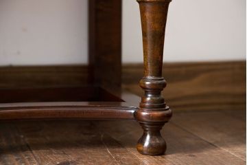 アンティーク家具　イギリスアンティーク　ウォールナット材のスタッキングブックケース(本箱)