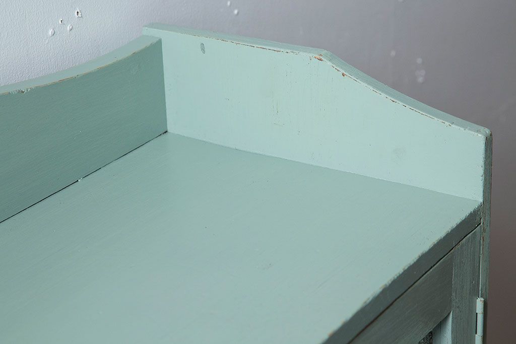 アンティーク家具　アンティークペイント　ダイヤガラス入りブックケース(本箱)