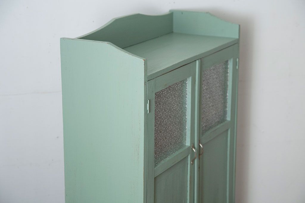 アンティーク家具　アンティークペイント　ダイヤガラス入りブックケース(本箱)