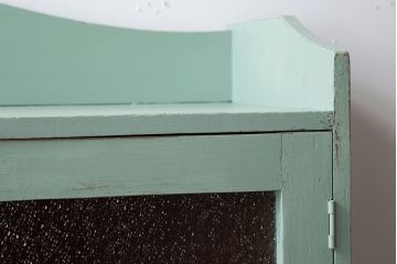 アンティーク家具　アンティークペイント　ダイヤガラス入りブックケース(本箱)