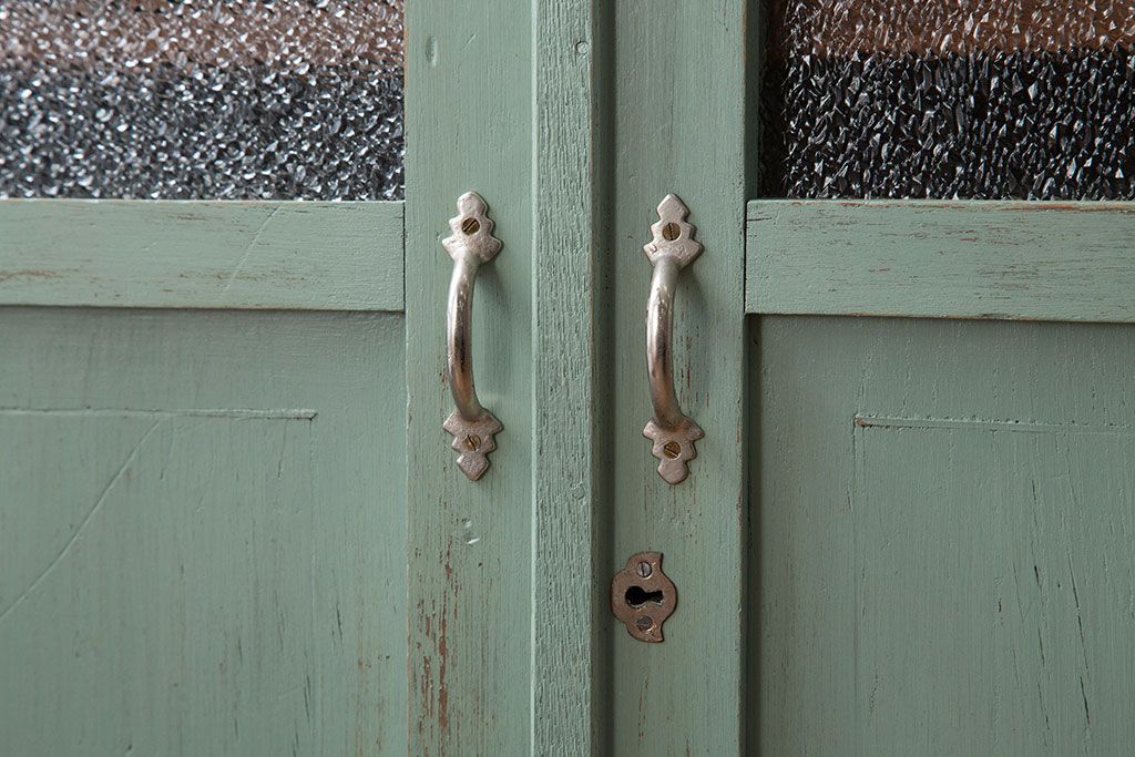 アンティーク家具　アンティークペイント　ダイヤガラス入りブックケース(本箱)