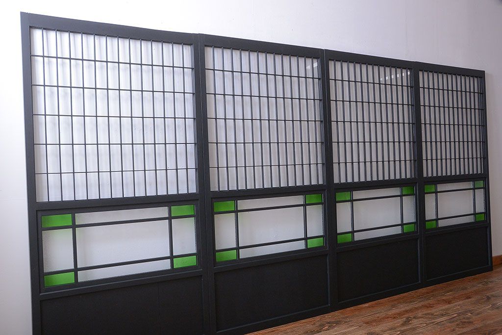 和モダンスタイル　色ガラス入り!艶消しブラックペイントのガラス格子戸4枚セット