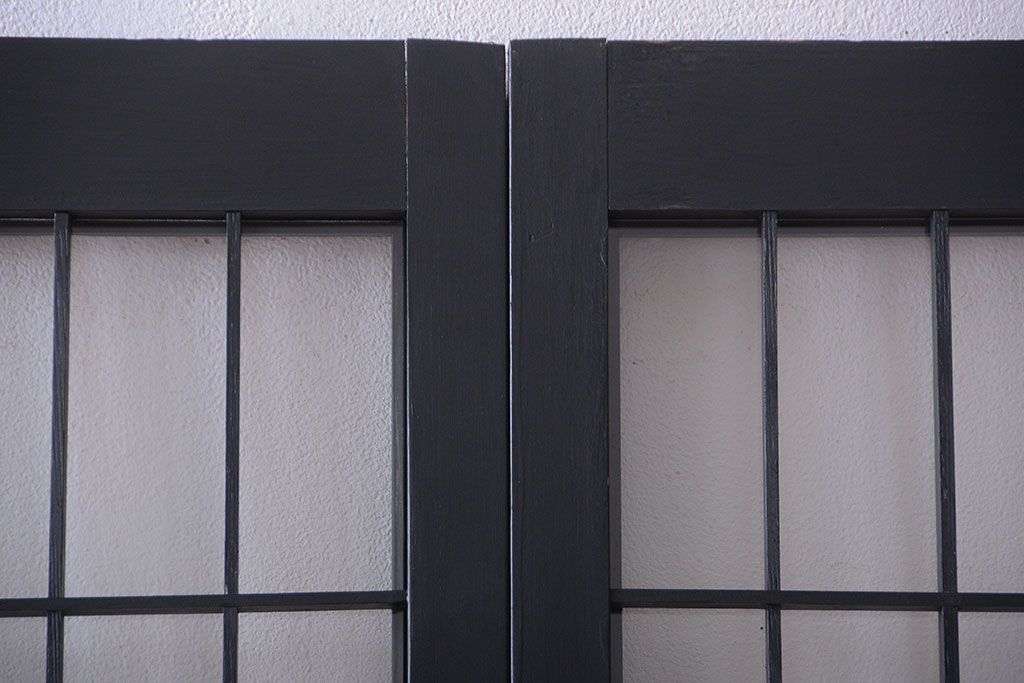 和モダンスタイル　色ガラス入り!艶消しブラックペイントのガラス格子戸4枚セット