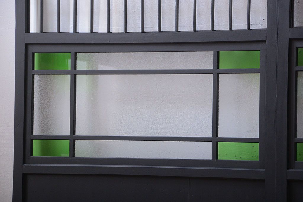 和モダンスタイル　色ガラス入り!艶消しブラックペイントのガラス格子戸4枚セット