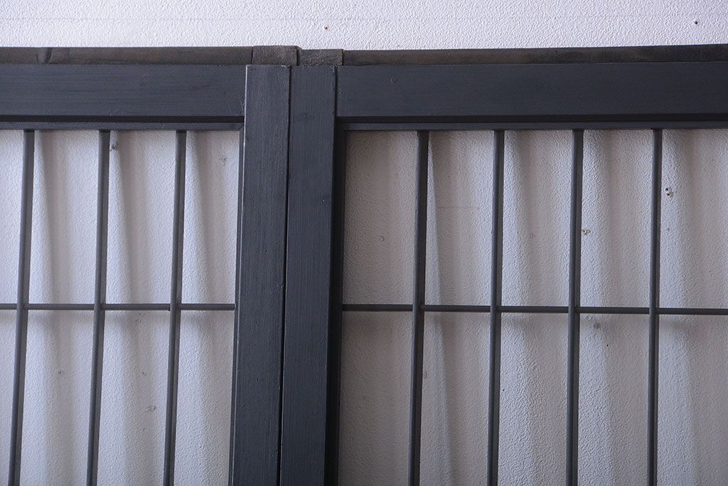 和モダンスタイル　色ガラス入り!艶消しブラックペイントのガラス格子戸4枚セット