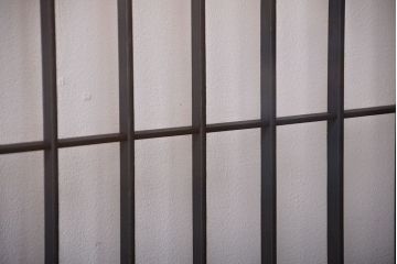 和モダンスタイル　色ガラス入り!艶消しブラックペイントのガラス格子戸4枚セット