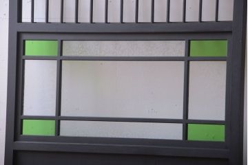 和モダンスタイル　色ガラス入り!艶消しブラックペイントのガラス格子戸