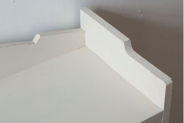 レトロ家具　アンティーク　レトロで可愛いペイント本箱