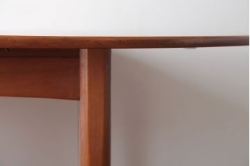 ヴィンテージ家具　北欧ビンテージ　チーク材のエクステンションテーブル(ダイニングテーブル)
