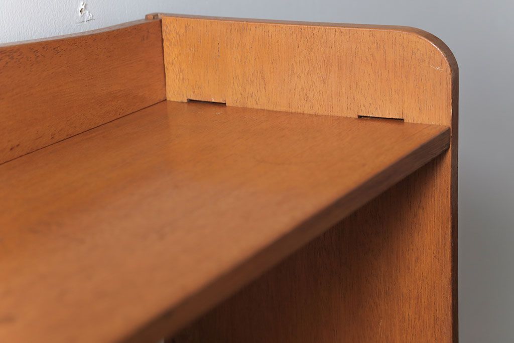 レトロ家具　和製アンティーク　レトロな古い木の楔式本棚(飾り棚)