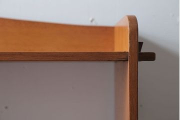 レトロ家具　和製アンティーク　レトロな古い木の楔式本棚(飾り棚)