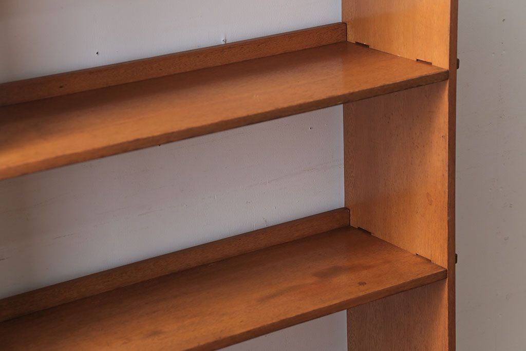 レトロ家具　和製アンティーク　レトロな古い木の楔式本棚(飾り棚)