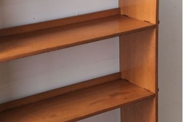 レトロ家具　和製アンティーク　レトロな古い木の楔式本棚(飾り棚)