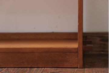 レトロ家具　和製アンティーク　レトロな古い木の楔式本棚(飾り棚)