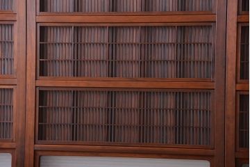 古民具・骨董　腰板ケヤキ玉杢材!裏障子付き格子戸4枚セット