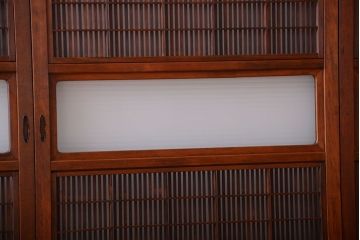 古民具・骨董　腰板ケヤキ玉杢材!裏障子付き格子戸4枚セット
