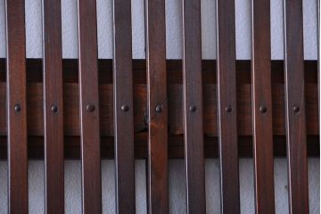 古民具・骨董　すりガラス入り!変わり型格子戸(板戸)