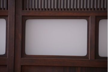 古民具・骨董　すりガラス入り!変わり型格子戸(板戸)