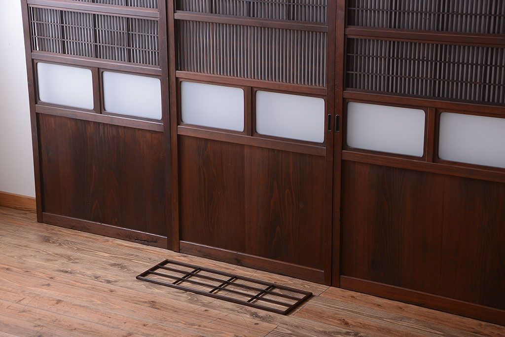 古民具・骨董　すりガラス入り!変わり型格子戸(板戸)