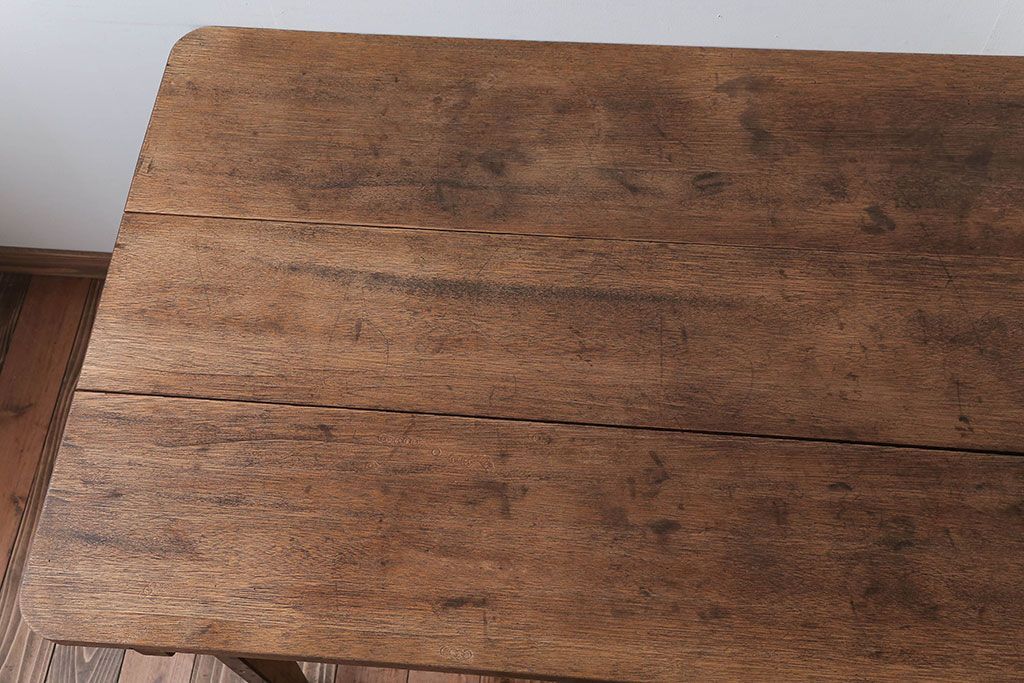 アンティーク家具　インダストリアルデザイン　古い木製のアンティークデスク(作業台)