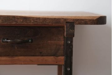 アンティーク家具　インダストリアルデザイン　古い木製のアンティークデスク(作業台)
