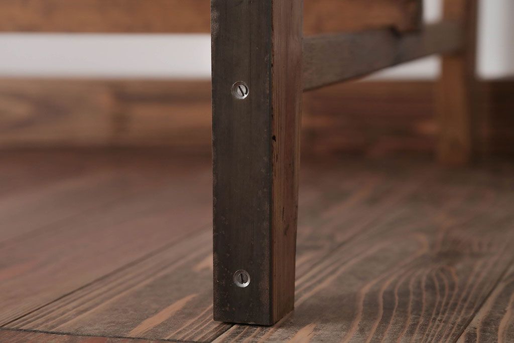 アンティーク家具　インダストリアルデザイン　古い木製のアンティークデスク(作業台)